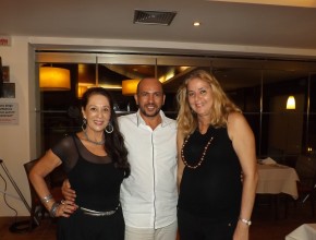 A secretária de turismo do RN, Gina Robinson, Mardônio Fialho do Pipa Beleza hotel e Cristina Lira