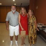 Com o casal Mauricio e Virginia no salão do SERHS