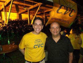 Cristiano Placeres diretor de produtos da CVC e o presidente da ABAV-RN, Abdon Gosson