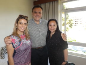 Tatiane Moreno, João Bueno e Renata Santos, do staff da Associação Brasileira de resorts- ABR