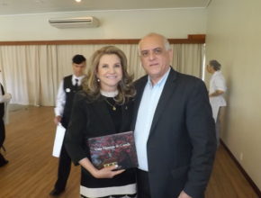 A diretora do Festuris, Marta Rossi e o presidente da ABIH nacional, Dilson Fonseca